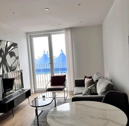 Central 1-Bedroom Apartment